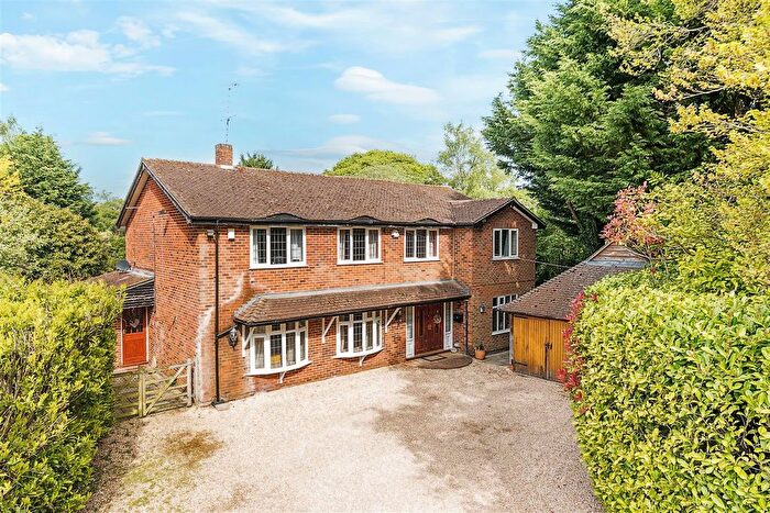 5 Bedroom Detached House For Sale In Kiln Lane, Farley Hill, Berkshire, RG7