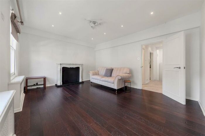 2 Bedroom Flat To Rent In Ashburnham Road, SW10