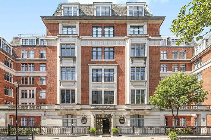 1 Bedroom Flat For Sale In Hallam Street, London, W1W