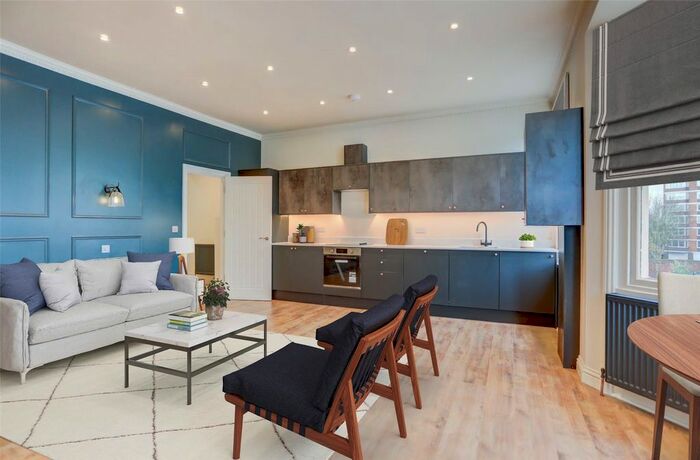 4 Bedroom Maisonette To Rent In Stanford Road, Brighton, East Sussex, BN1