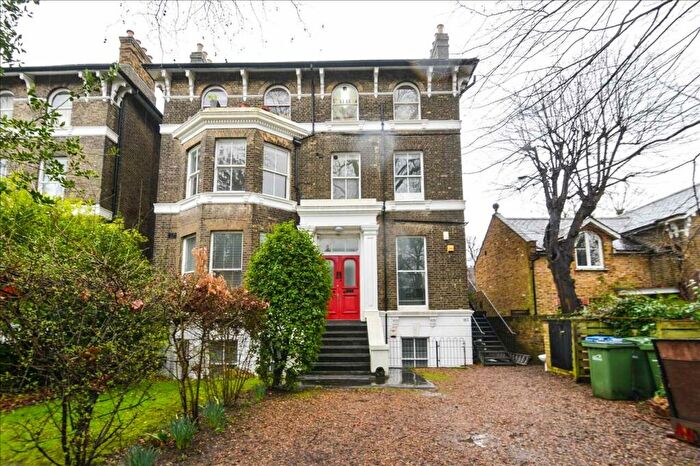 2 Bedroom Apartment To Rent In Beaconsfield Road, London, SE3