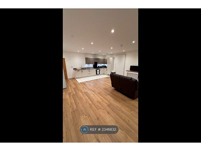 2 Bedroom Flat To Rent In Centenary Quay, Southampton, SO19