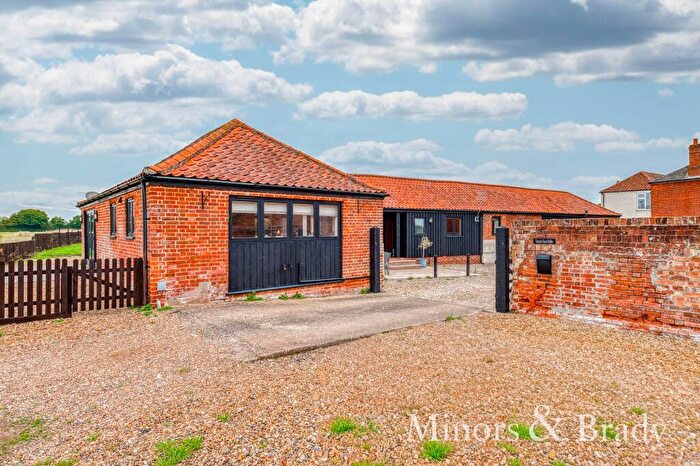 3 Bedroom Barn Conversion To Rent In Sharp Street, Catfield, NR29