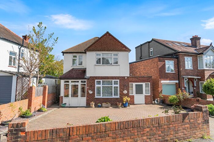 3 Bedroom Detached House For Sale In Church Hill Road, Cheam, SM3