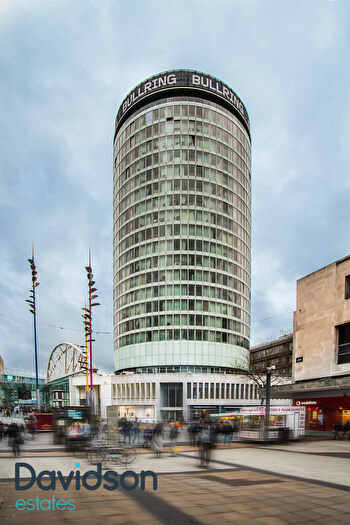 Apartment To Rent In Rotunda, New Street, Birmingham, B2