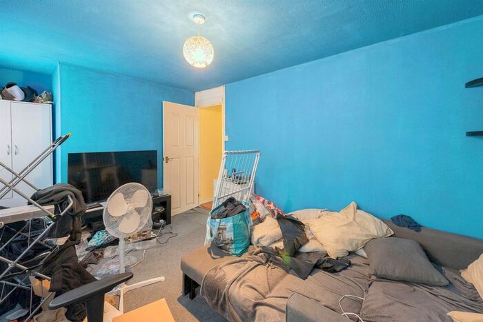 3 Bedroom Terraced House For Sale In Elm Road, Thetford, IP24