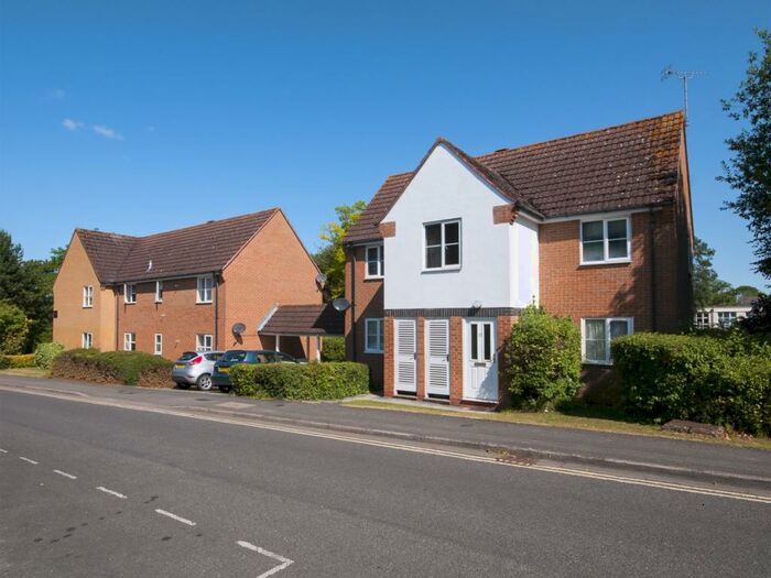 2 Bedroom Apartment To Rent In John Garne Way, Oxford, OX3