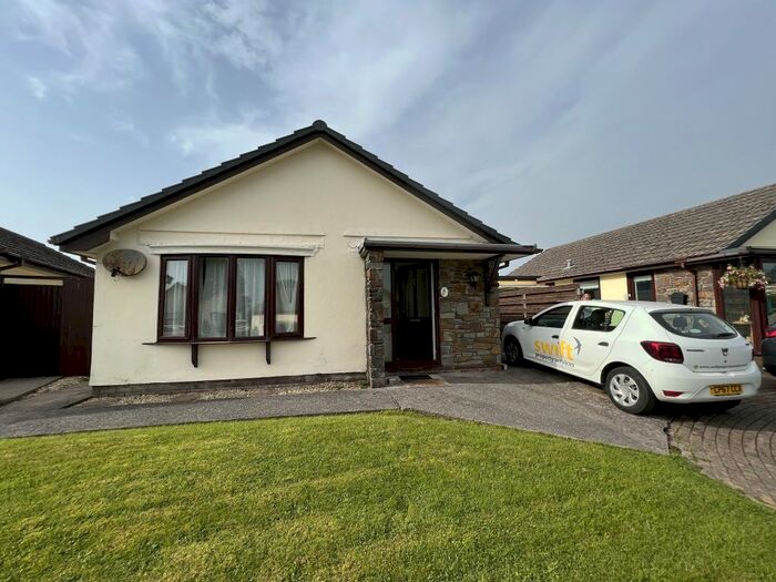 2 Bedroom Bungalow To Rent In Heol Ffynhonnau, Peniel, Carmarthenshire, SA32