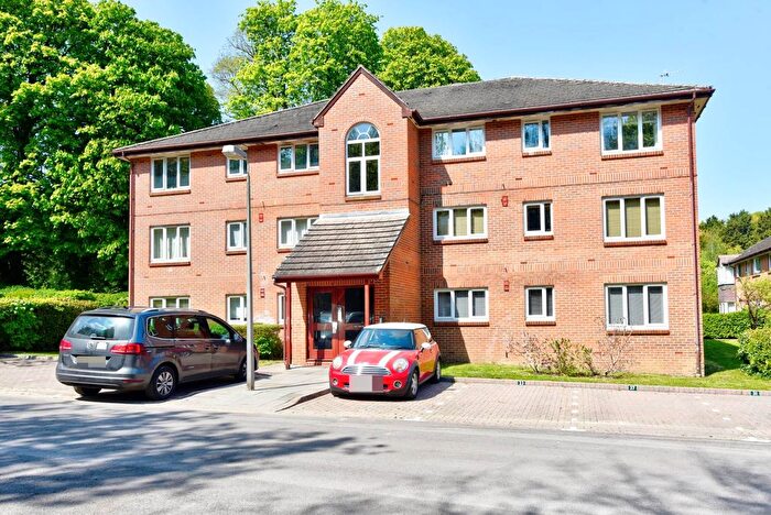 1 Bedroom Flat For Sale In Tilebarn Close, Henley On Thames, RG9