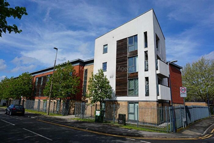 1 Bedroom Flat To Rent In Quay, Ordsall Lane, M5