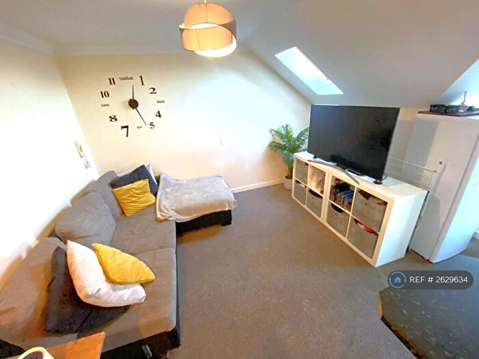 1 Bedroom Flat To Rent In Grove Road, Luton, LU1