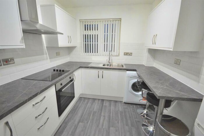 2 Bedroom Apartment To Rent In Broad Road, Sale, M33