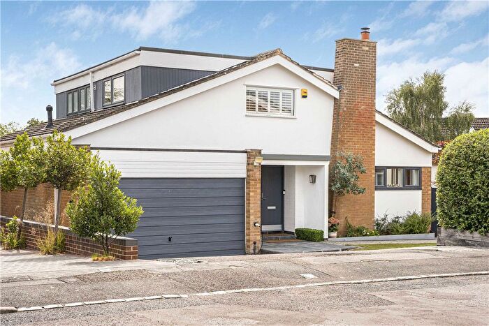 4 Bedroom Detached House For Sale In Clover Close, Oxford, Oxfordshire, OX2