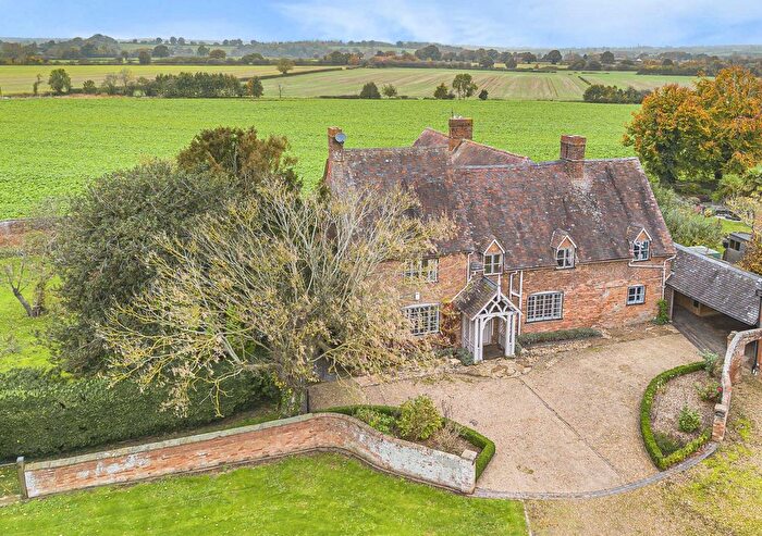 5 Bedroom Detached House For Sale In Long Itchington, Southam, Warwickshire, CV47