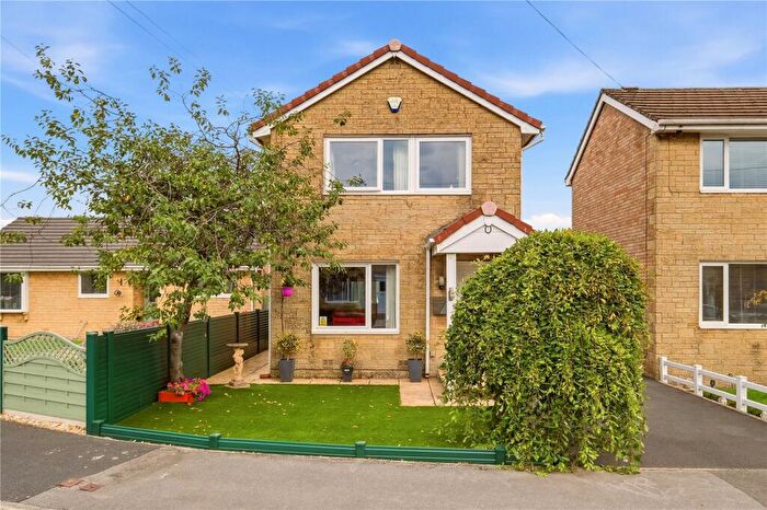 3 Bedroom Detached House For Sale In Pickard Close, Barnoldswick, Lancashire, BB18