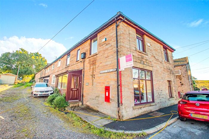 3 Bedroom End Of Terrace House For Sale In Scholey Head Lane, Cliviger, Burnley, Lancashire, BB10