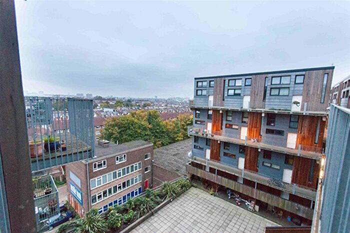 2 Bedroom Flat To Rent In Cowley Road, London, W3