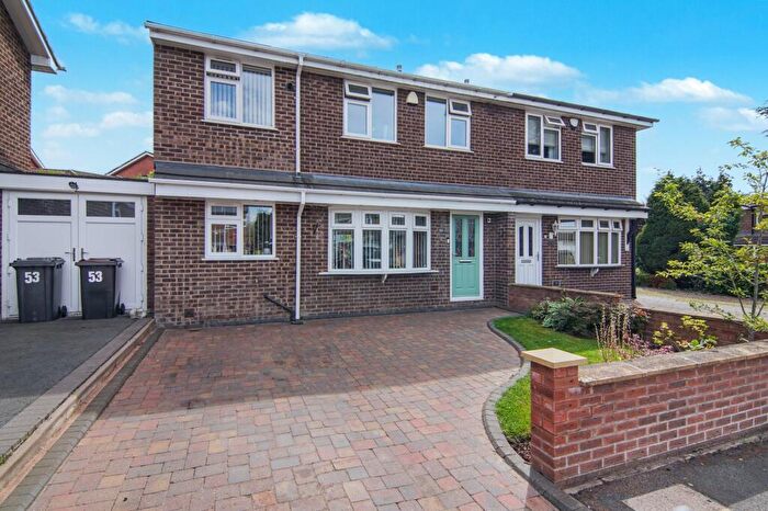 4 Bedroom Semi-Detached House For Sale In Amos Jacques Road, Bedworth, CV12