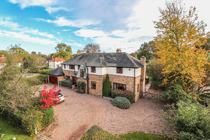 5 Bedroom Detached House To Rent In Hertford Heath, Hertford, SG13