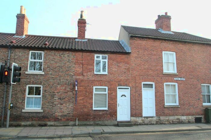 2 Bedroom Terraced House To Rent In York Road, Tadcaster, LS24
