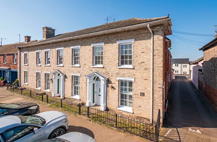 2 Bedroom Flat For Sale In Long Melford, Sudbury, Suffolk, CO10