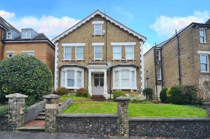 1 Bedroom Flat To Rent In Birdhurst Road, South Croydon, CR2