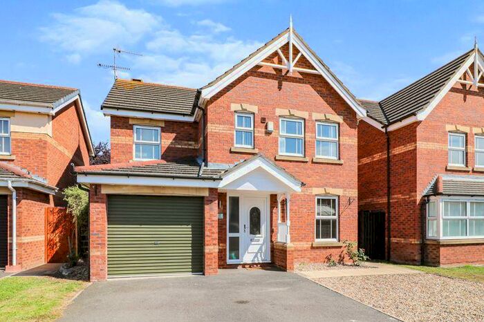 4 Bedroom Detached House To Rent In Saltwell Park, Kingswood, HU7