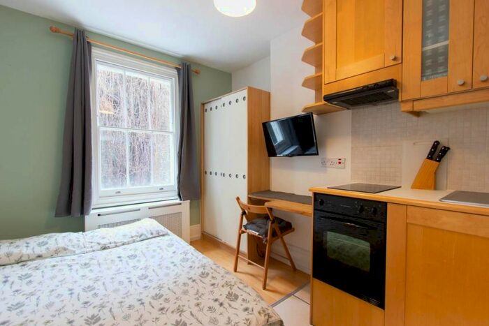 Studio To Rent In Claverton Street, Pimlico, London, SW1V