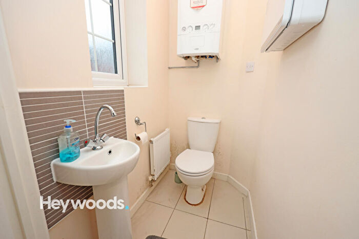 3 Bedroom Semi-Detached House For Sale In Waterloo Street, Stoke-on-Trent, Staffordshire, ST1