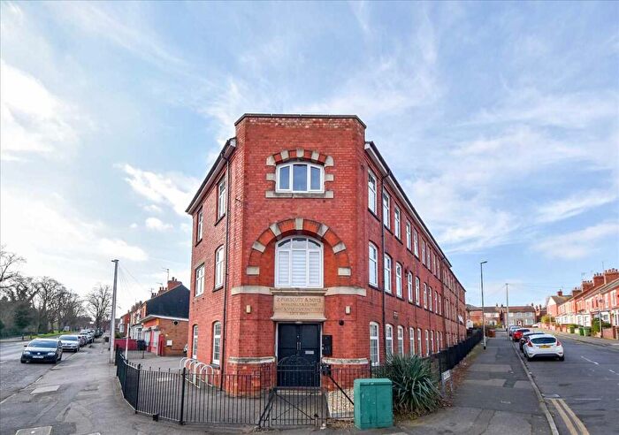 3 Bedroom Apartment To Rent In Arthur Street, Wellingborough, NN8