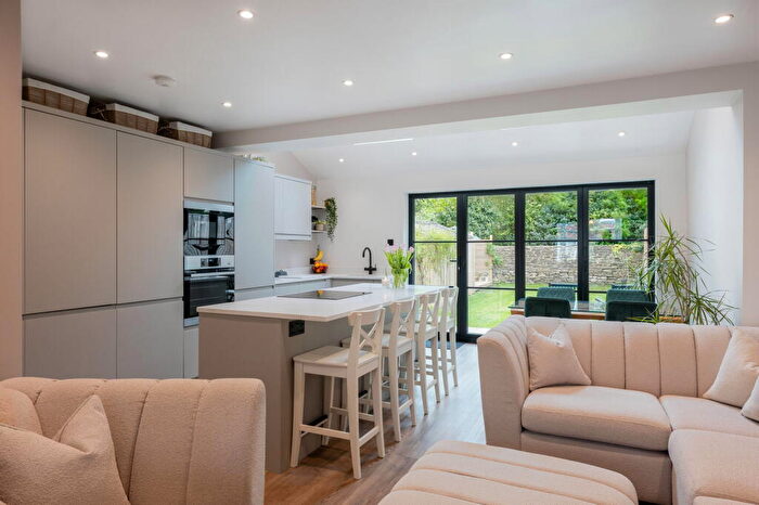 4 Bedroom Semi-Detached House For Sale In Battersbay Grove, Hazel Grove, Stockport, SK7