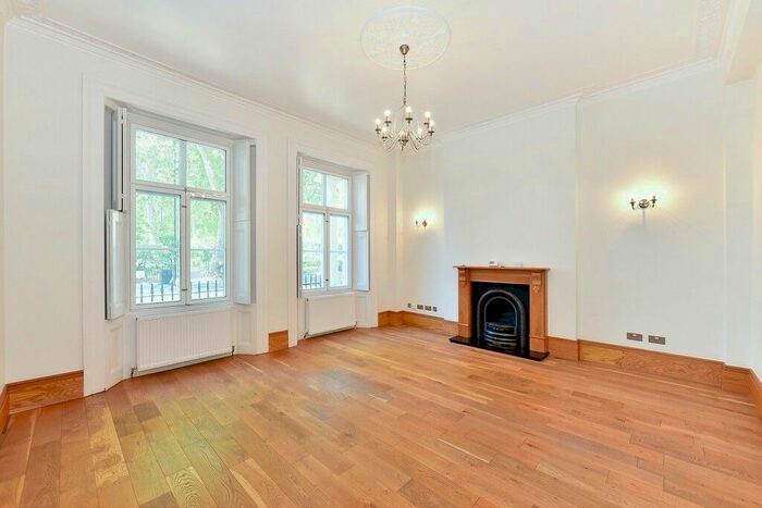 1 Bedroom Flat To Rent In Sussex Gardens, Baywater, W2