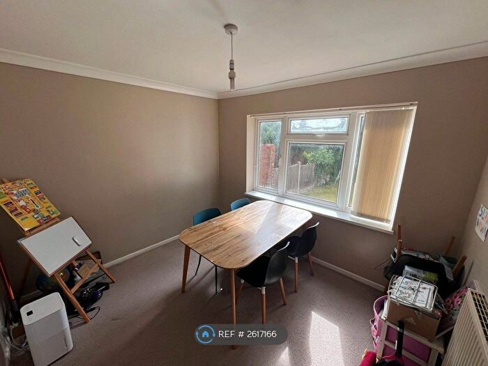 3 Bedroom Terraced House To Rent In Chadwick Road, Sutton Coldfield, B75