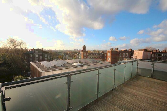 2 Bedroom Flat To Rent In Hampshire Street, Kentish Town, London, NW5