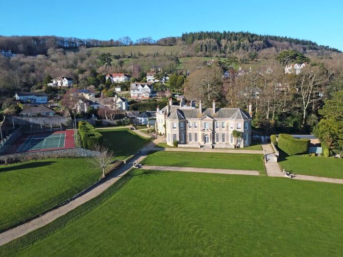 3 Bedroom Flat To Rent In Cotmaton Road, Sidmouth, EX10