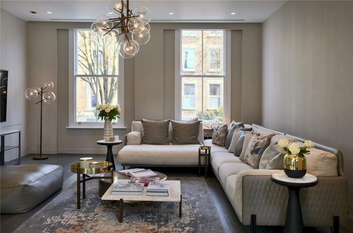 4 Bedroom End Of Terrace House To Rent In Englefield Road, Canonbury, Islington, London, N1