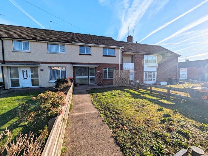 3 Bedroom Terraced House To Rent In Hendre Farm Drive, Ringland, Newport, NP19