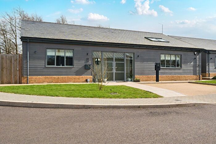 3 Bedroom Bungalow For Sale In Hill Top Place, Westerham, TN16