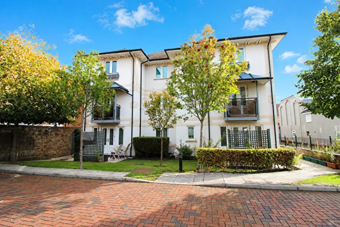 2 Bedroom Apartment For Sale In Buckland House, Eastern Road, Lymington, Hampshire, SO41