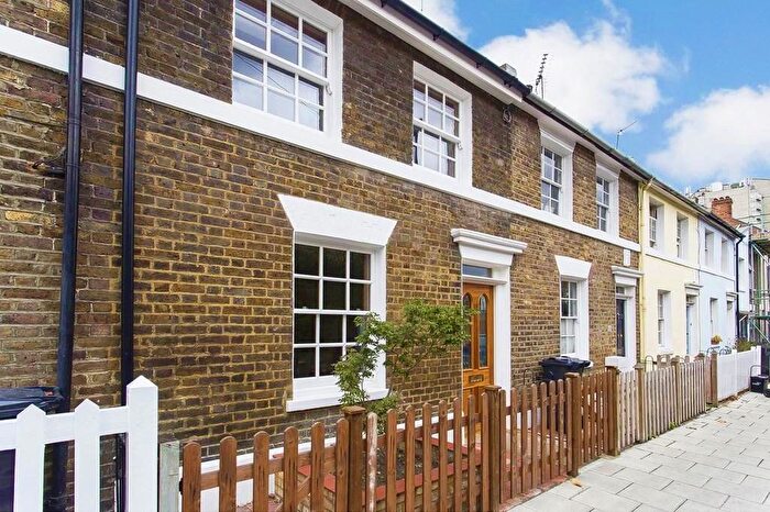 5 Bedroom Terraced House To Rent In Hetherington, Clapham North, SW4