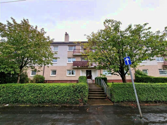 3 Bedroom Flat To Rent In Arnprior Road, Castlemilk, Glasgow, G45