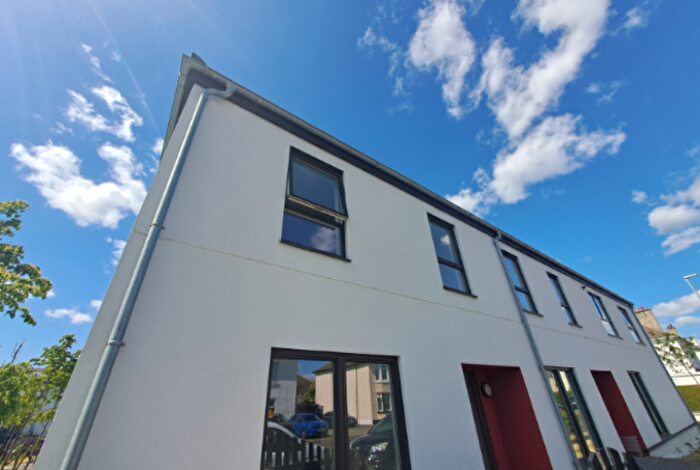 3 Bedroom End Of Terrace House To Rent In Carlibar Avenue, Glasgow, G13