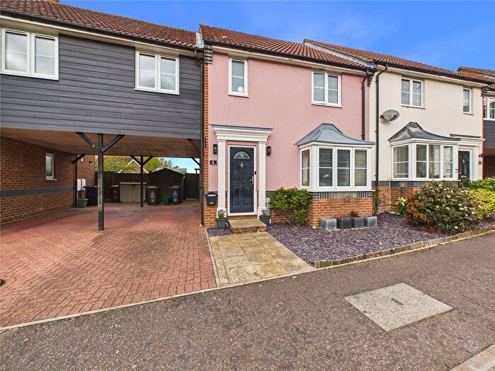 3 Bedroom Semi Detached House For Sale In Wren Close, Stanway, Colchester, Essex, CO3