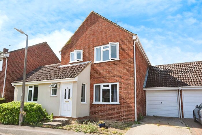 3 Bedroom Detached House For Sale In Ullswater Close, Great Notley, Braintree, CM77