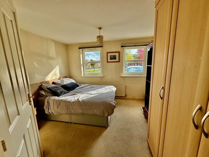 2 Bedroom Apartment For Sale In Vine Lane, Acocks Green, B27