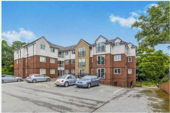 2 Bedroom Apartment To Rent In Hollyhedge Heights, M22