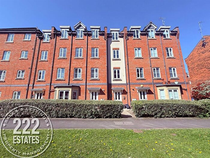 2 Bedroom Flat To Rent In Rylands Drive, Warrington, WA2