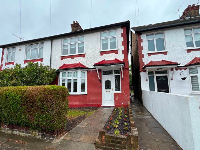 3 Bedroom Semi-Detached House To Rent In Tregenna House, Highfield Road, London, W3