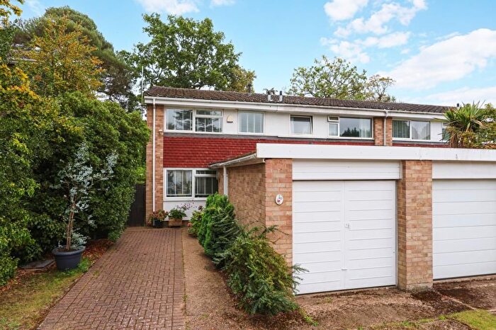 3 Bedroom Terraced House To Rent In St Vincent Road, Walton On Thames, Surrey, KT12