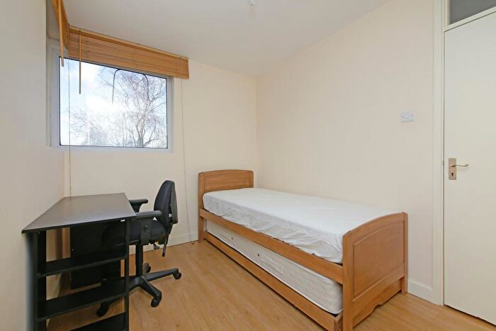 2 Bedroom Apartment To Rent In Dormans Close, HA6